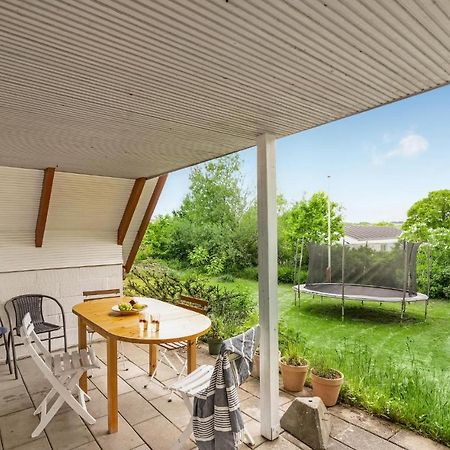 Amazing Home In Logstrup With Kitchen 外观 照片