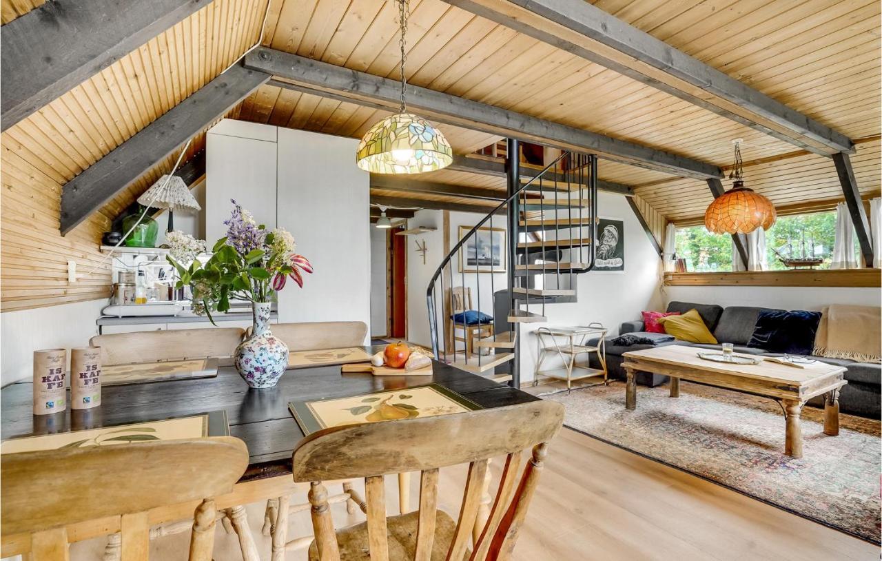 Amazing Home In Logstrup With Kitchen 外观 照片